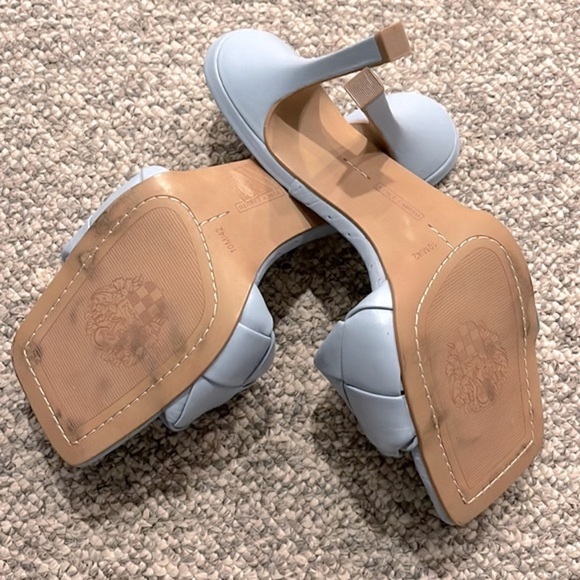 NEW Women’s Vince Camuto Sandals- Size 10 - Picture 3 of 3